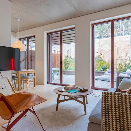 Deluxe 2Bdr Apartment W/ Patio By Lovelystay Lisboa Exteriör bild