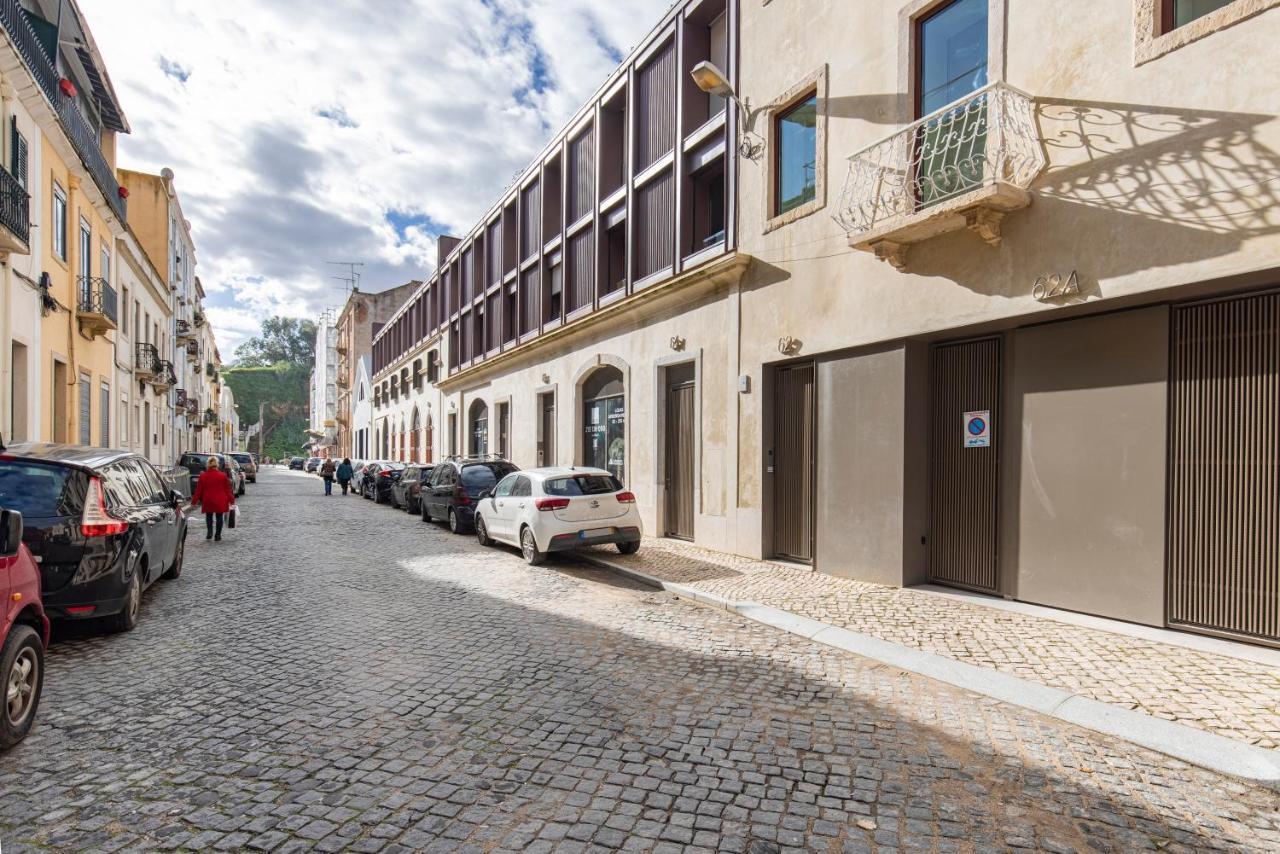 Deluxe 2Bdr Apartment W/ Patio By Lovelystay Lisboa Exteriör bild