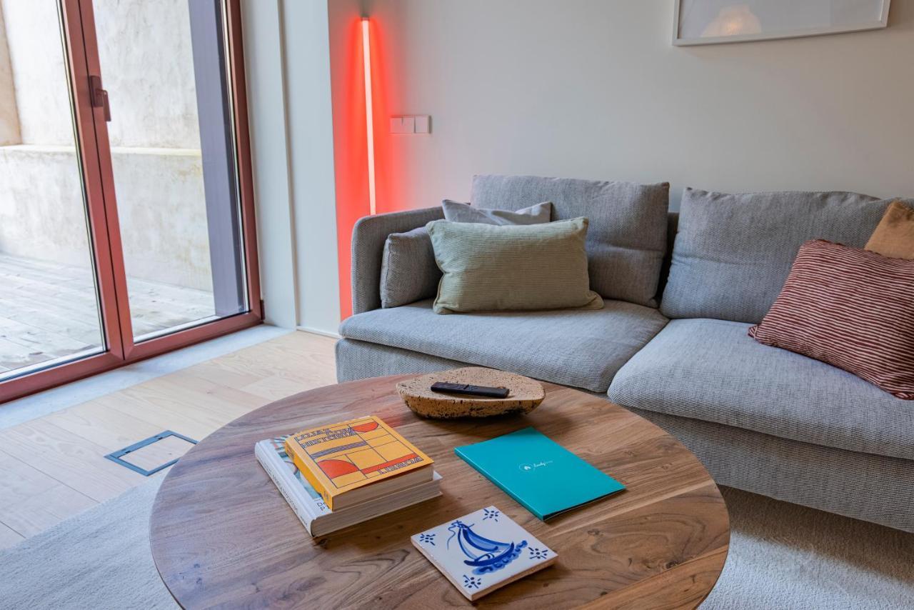 Deluxe 2Bdr Apartment W/ Patio By Lovelystay Lisboa Exteriör bild