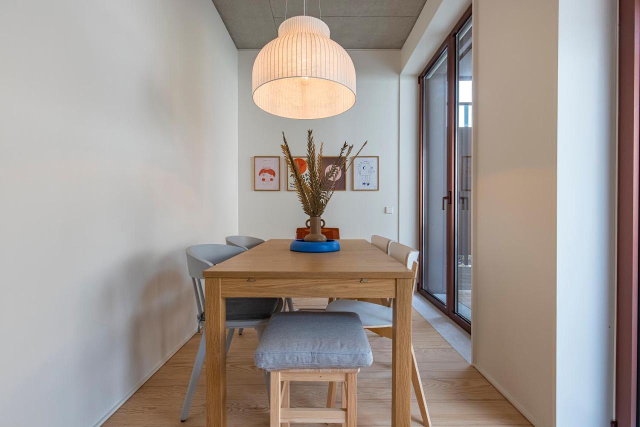 Deluxe 2Bdr Apartment W/ Patio By Lovelystay Lisboa Exteriör bild
